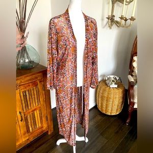 New Stunning Belted Floral Duster Kimono ❤️